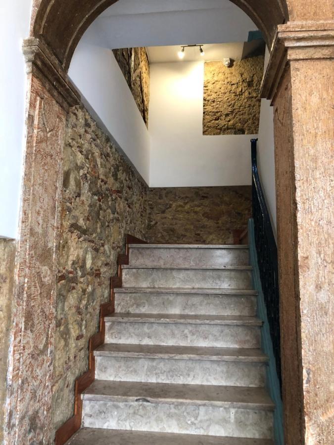 Bright And Spacious Three Bedroom Apt In The Heart Of Lisbon Luaran gambar